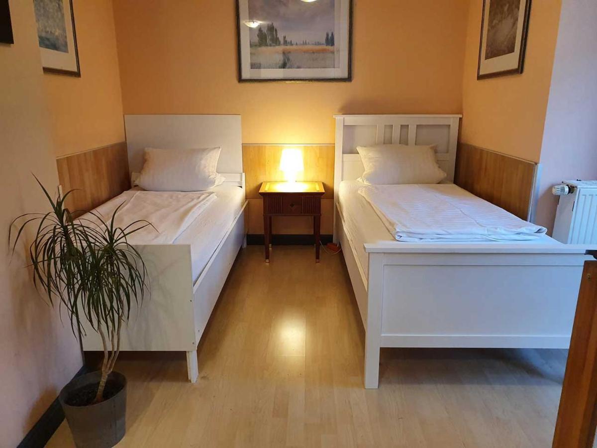 Citypark Hotel Koln Bagian luar foto