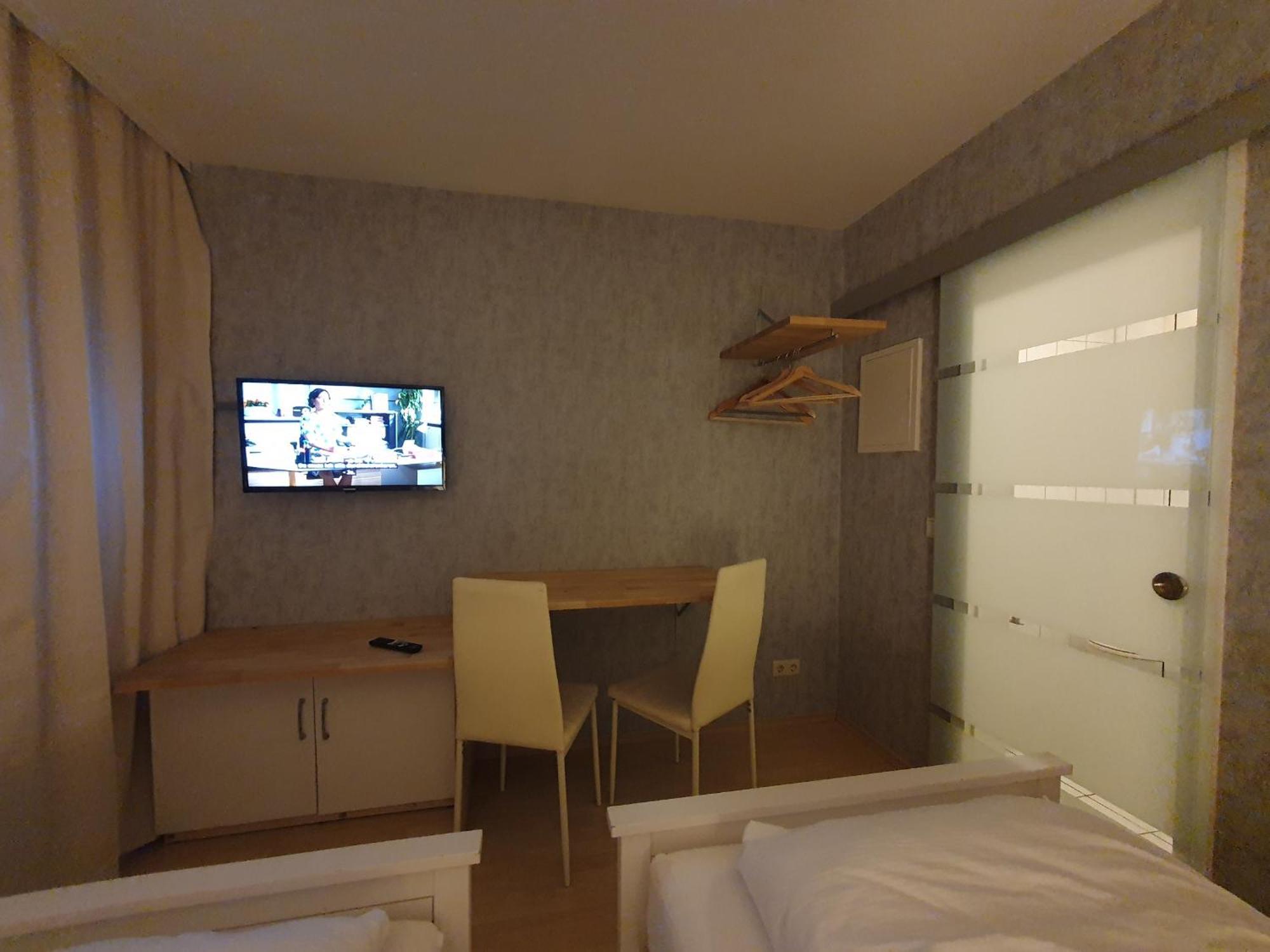 Citypark Hotel Koln Bagian luar foto
