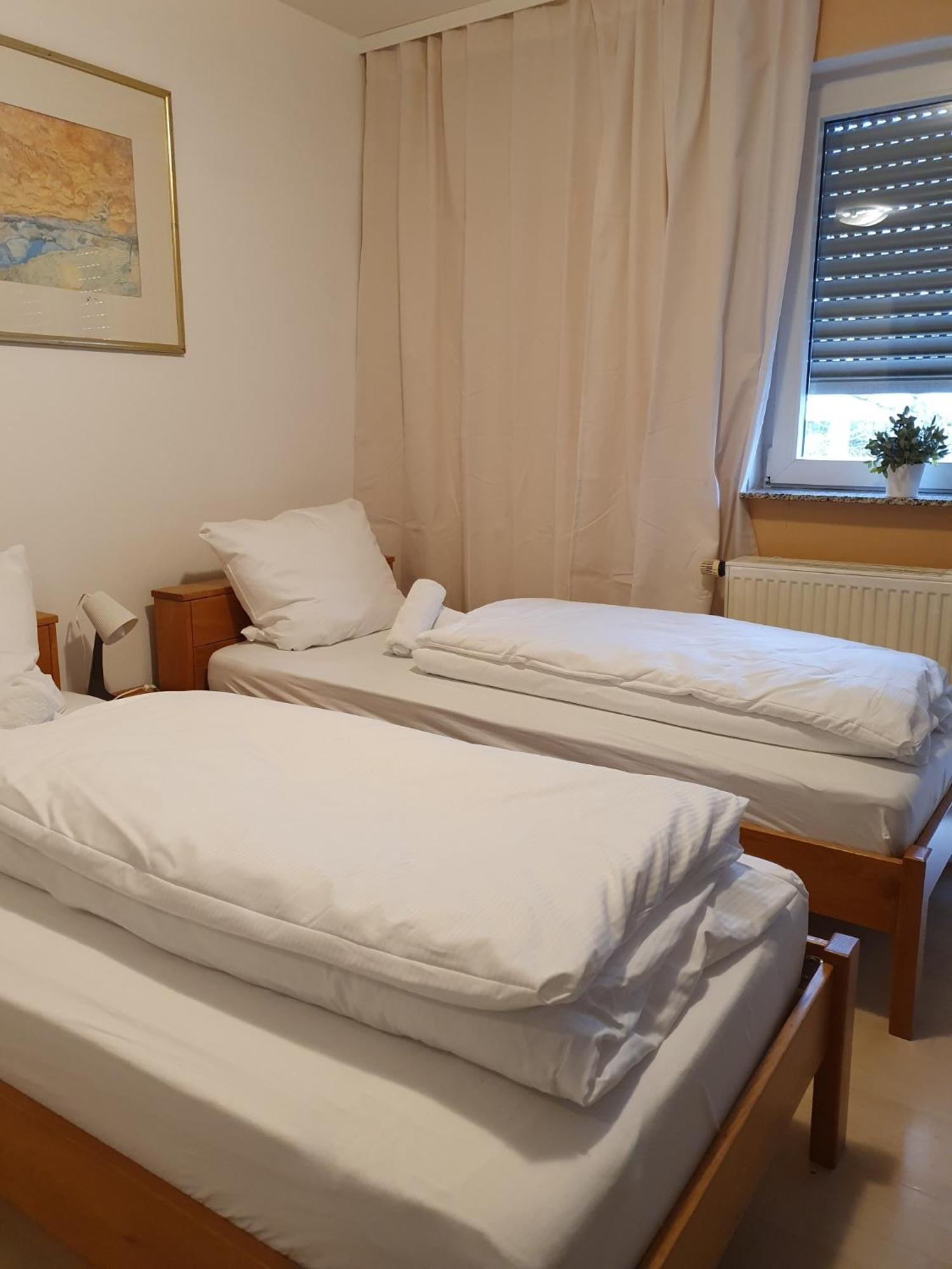Citypark Hotel Koln Bagian luar foto