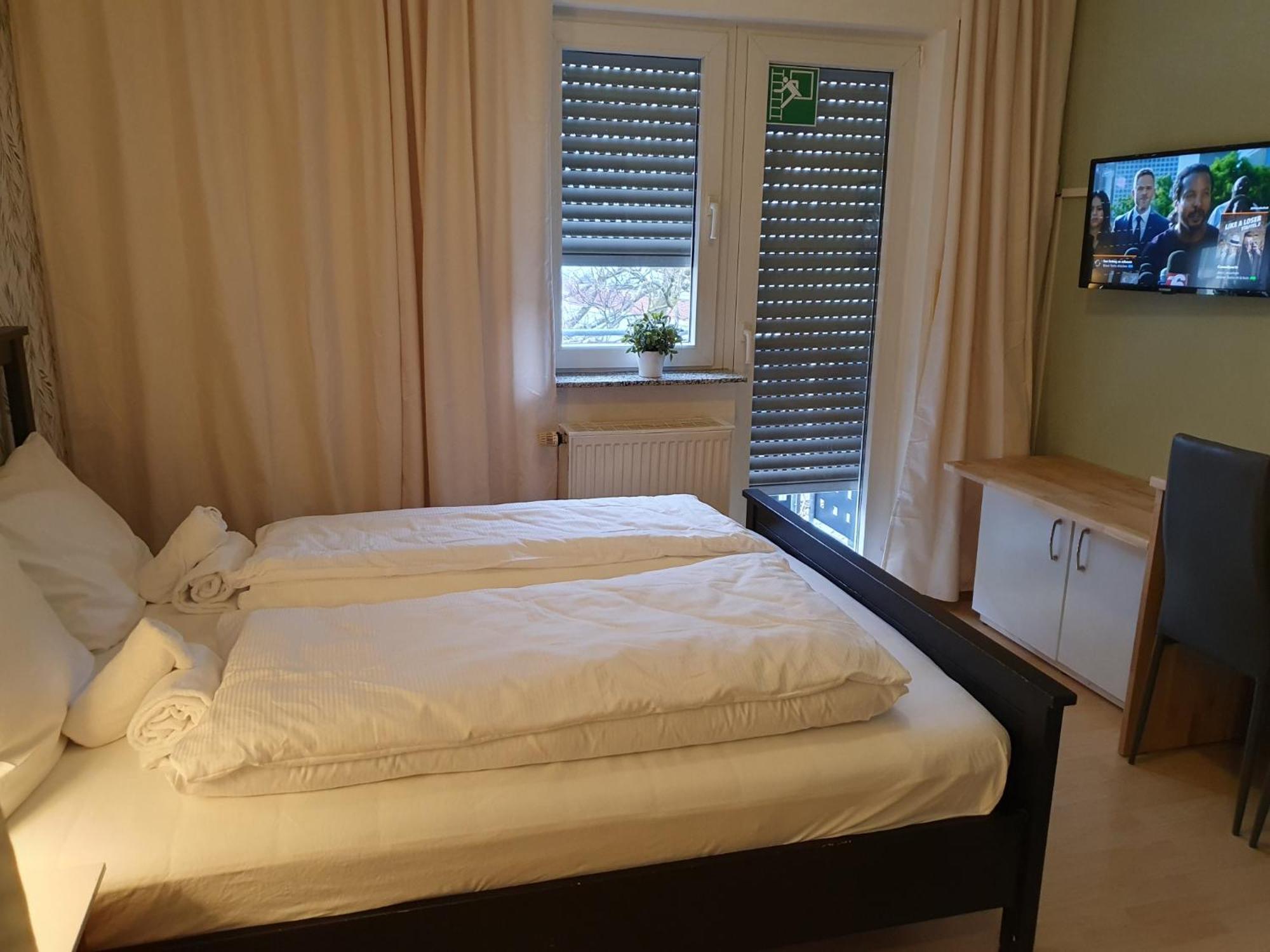 Citypark Hotel Koln Bagian luar foto