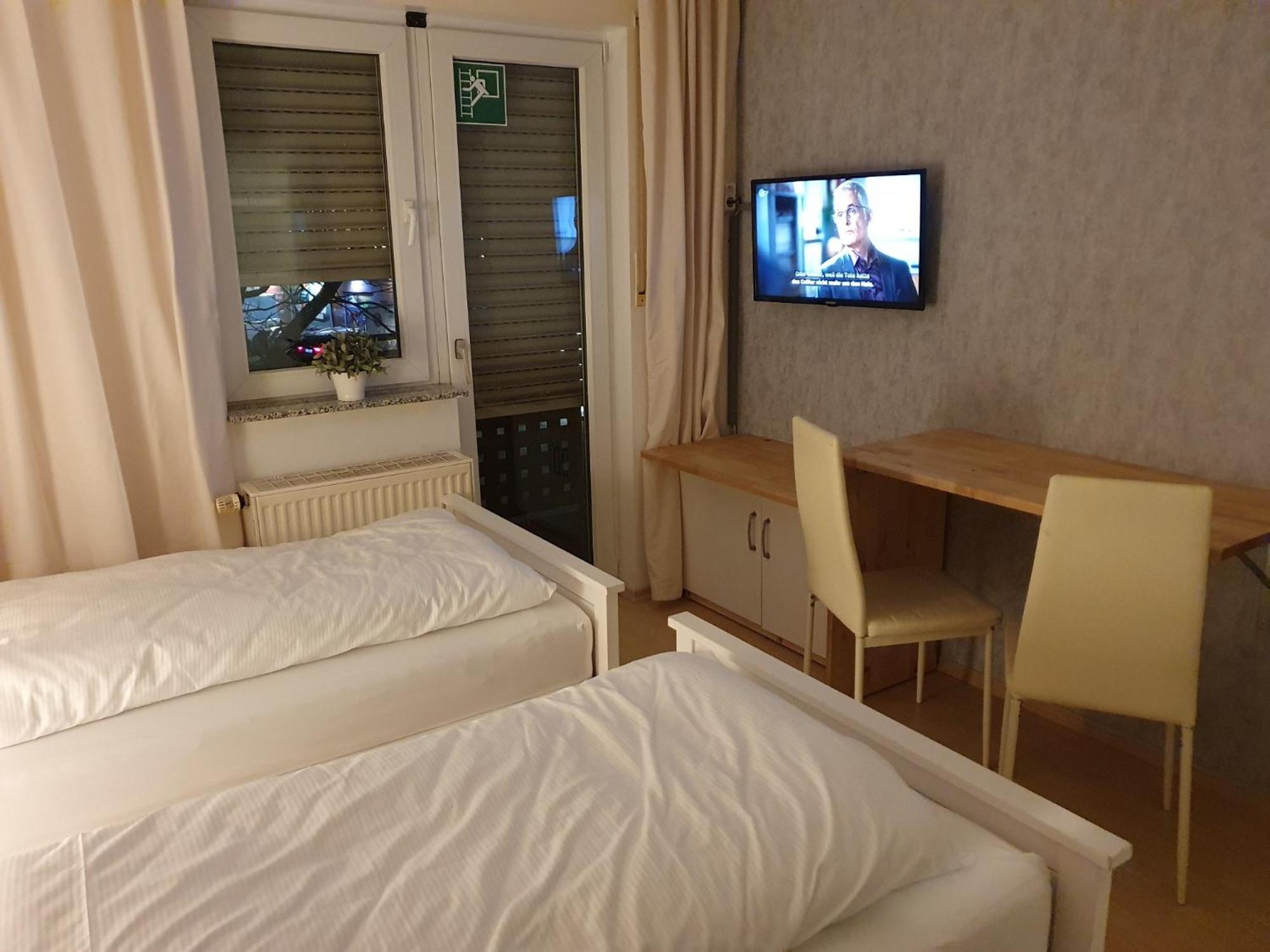 Citypark Hotel Koln Bagian luar foto